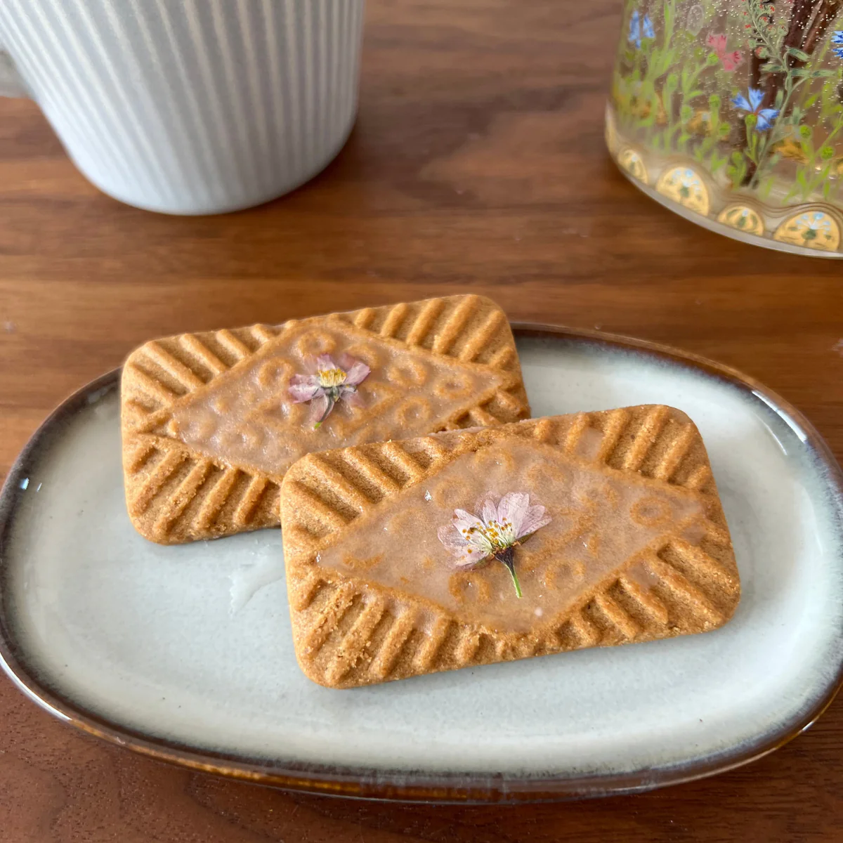 Dried Edible Sakura Blossoms (50 Blossoms), 0.049oz - Image 9